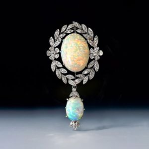 Vintage Milgrain Wreath Design Oval Cut Opal Brooch For Women