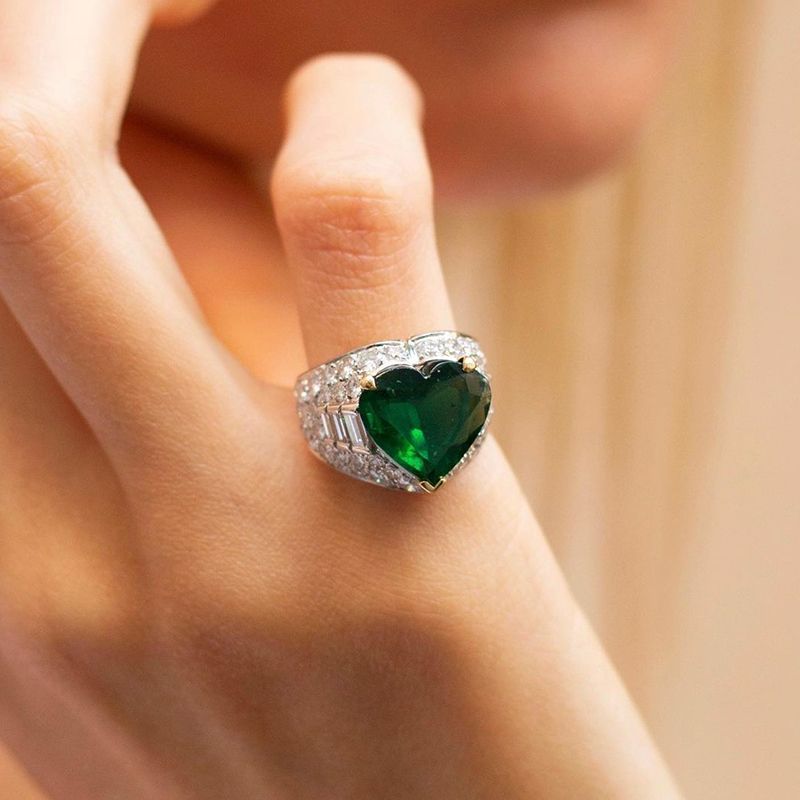 emerald heart ring